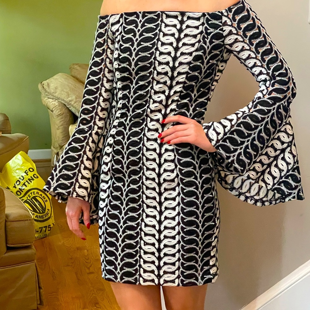 Bardot XS off the shoulder mini dress